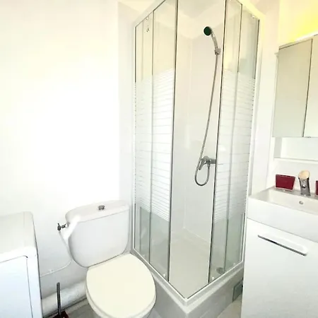 Magnifique Studio-cosy-vue Mer-terrasse-wifi-clim-avec Garage 公寓 尼斯