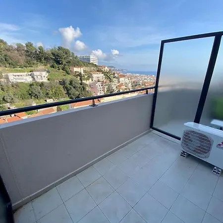 Magnifique Studio-cosy-vue Mer-terrasse-wifi-clim-avec Garage 尼斯
